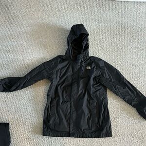 Boys Black The North Face Rain Jacket size Large